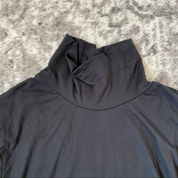 NWT Turtle Neck - Picture 2 of 3